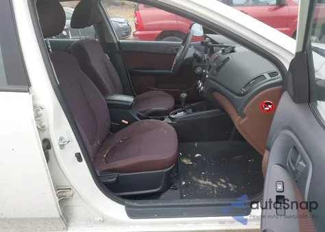 2010 Kia Forte Ex z USA, uszkodzony, nr VIN KNAFU4A21A5097183